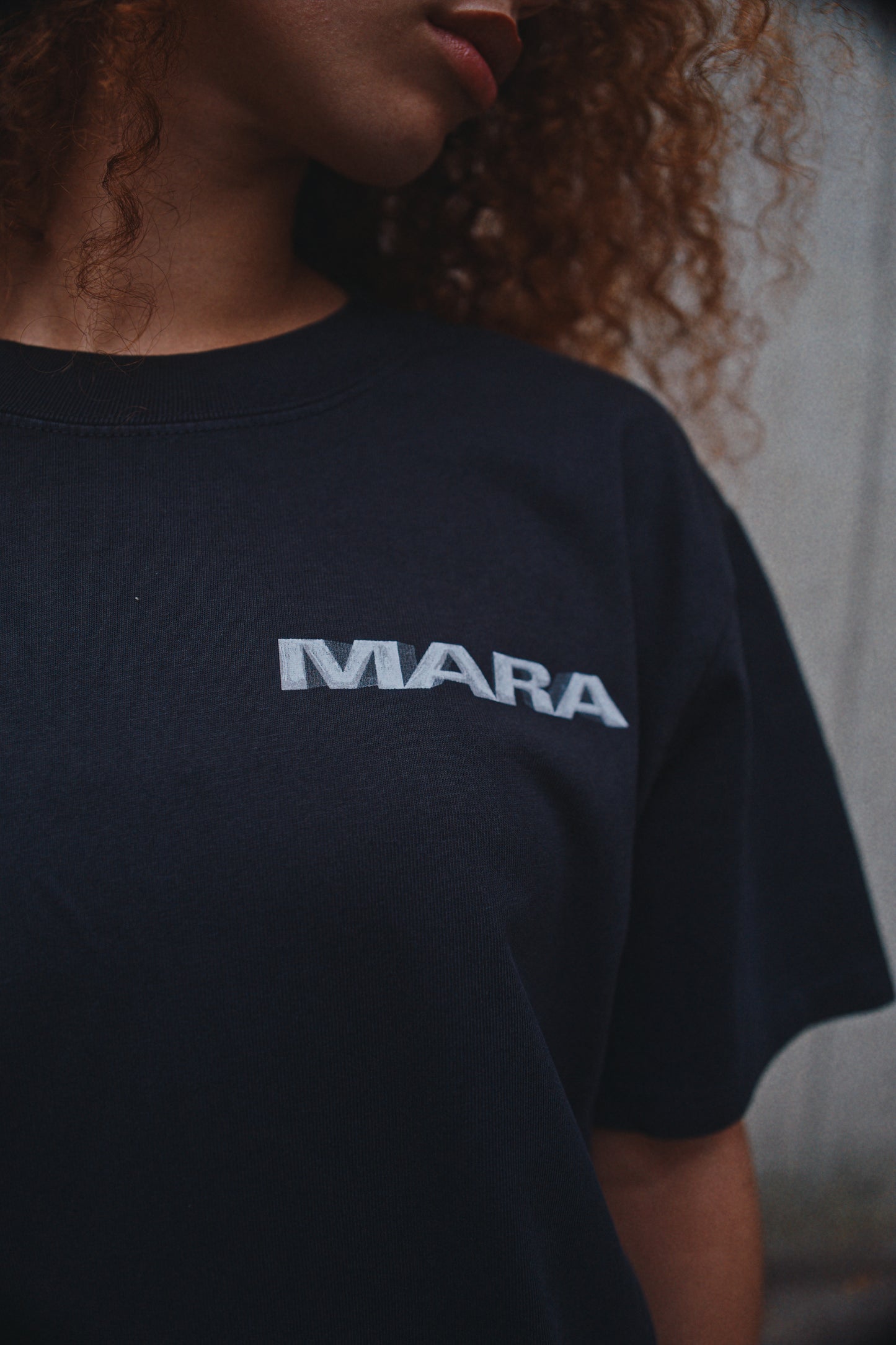 Chrome "M" logo - Vintage Black